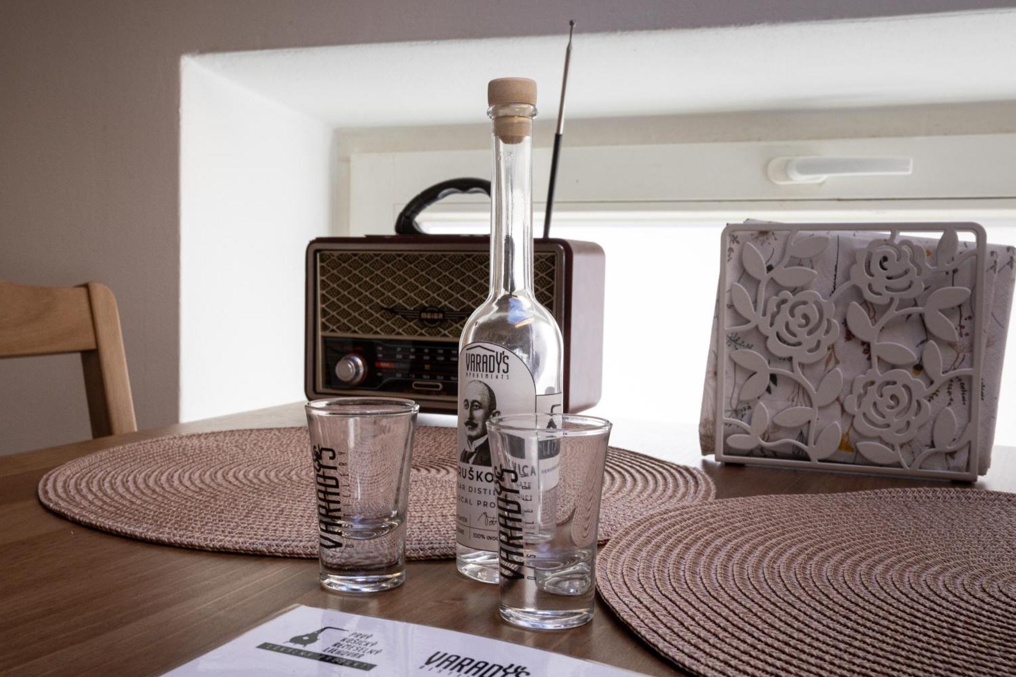 Apartment Varady's Large With Private Parking Kosice